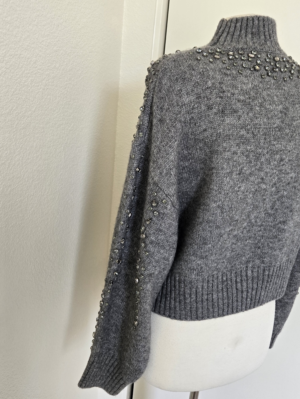 Zara Womens Rhinestones Embellished Knit Cropped Sweater Medium Wool Blend Gray - Picture 9 of 16